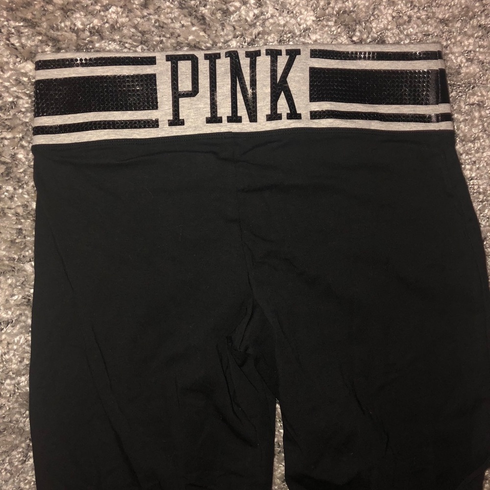 NWOT VS PINK YOGA PANT